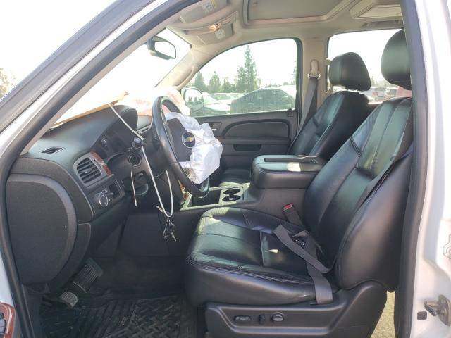 Photo 4 VIN: 1GNSCBE05BR252028 - CHEVROLET TAHOE C150 