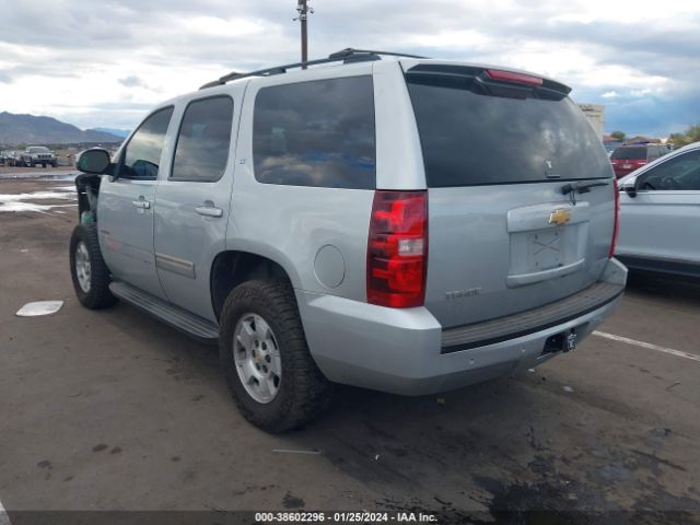 Photo 2 VIN: 1GNSCBE05DR163370 - CHEVROLET TAHOE 