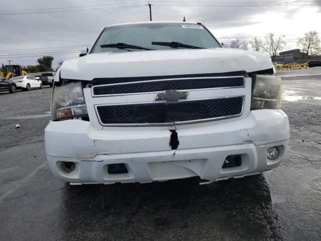 Photo 4 VIN: 1GNSCBE05DR307774 - CHEVROLET TAHOE 