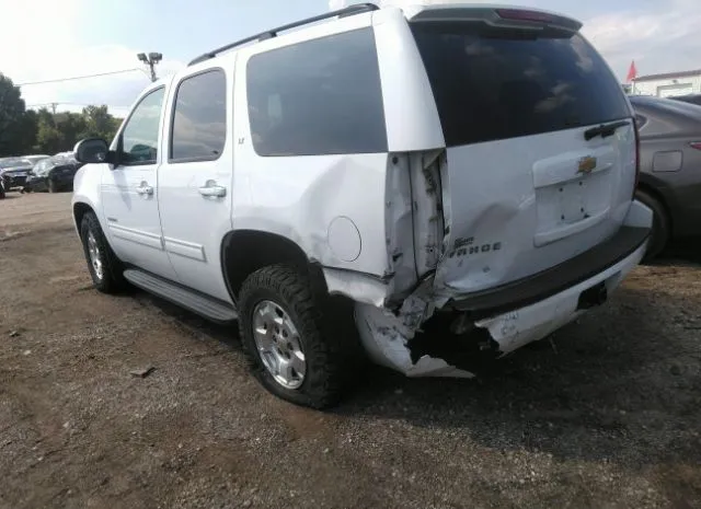 Photo 2 VIN: 1GNSCBE05DR332786 - CHEVROLET TAHOE 