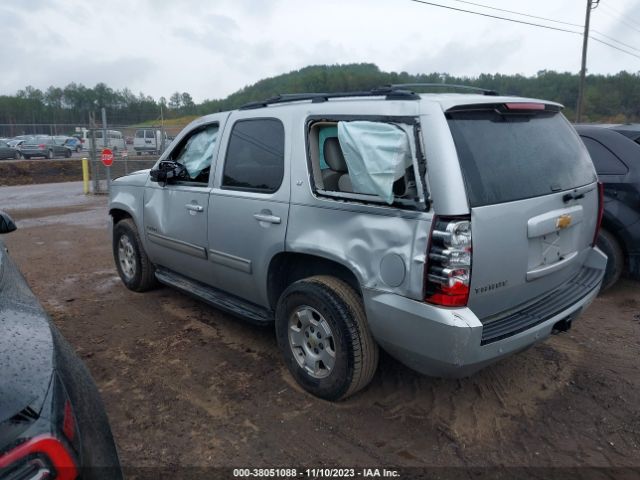 Photo 2 VIN: 1GNSCBE06CR124463 - CHEVROLET TAHOE 