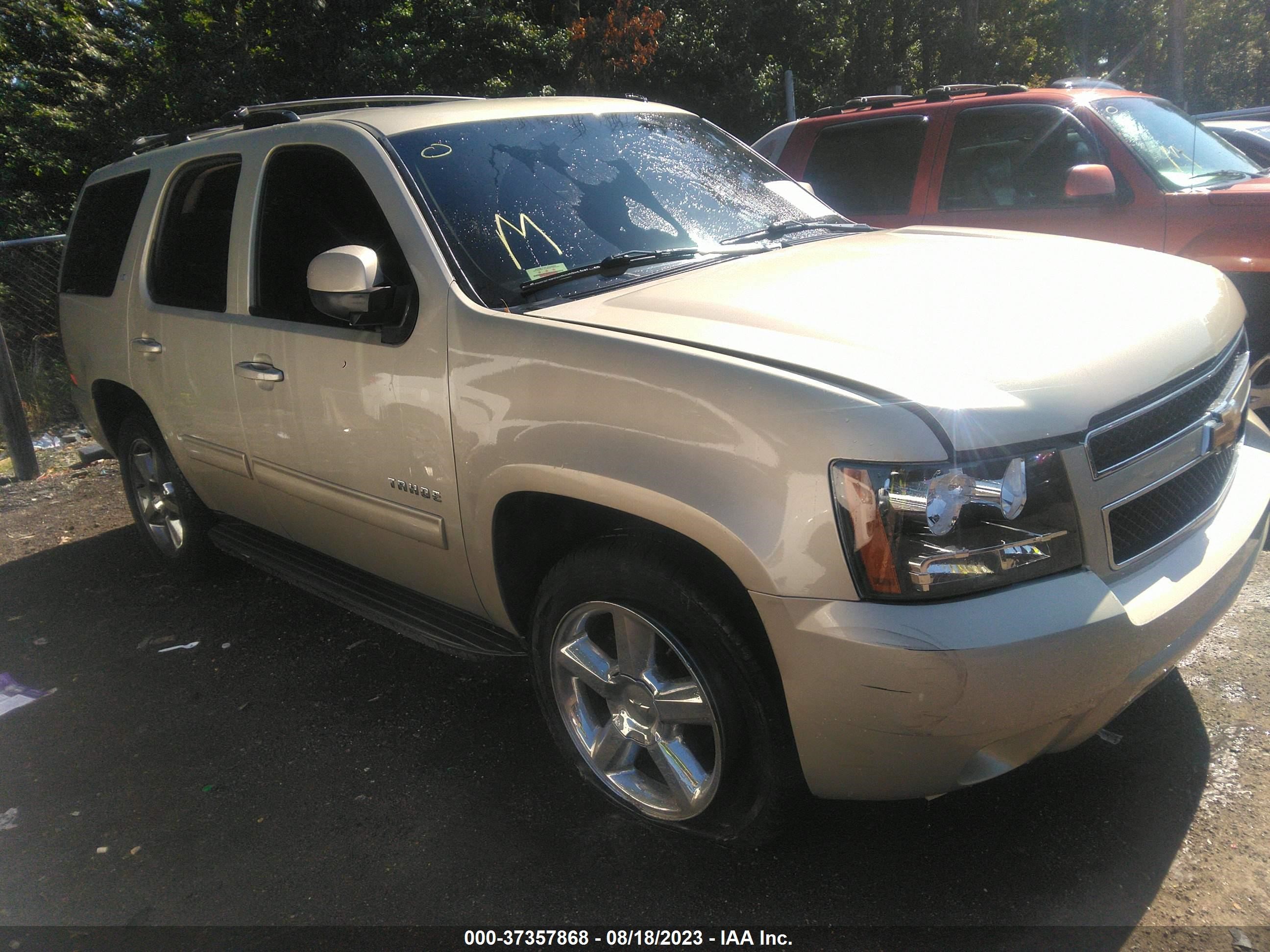 Photo 0 VIN: 1GNSCBE06CR141005 - CHEVROLET TAHOE 