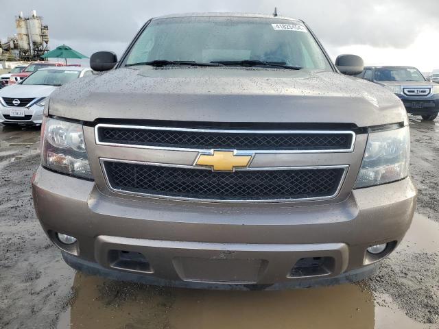 Photo 4 VIN: 1GNSCBE06CR162016 - CHEVROLET TAHOE 