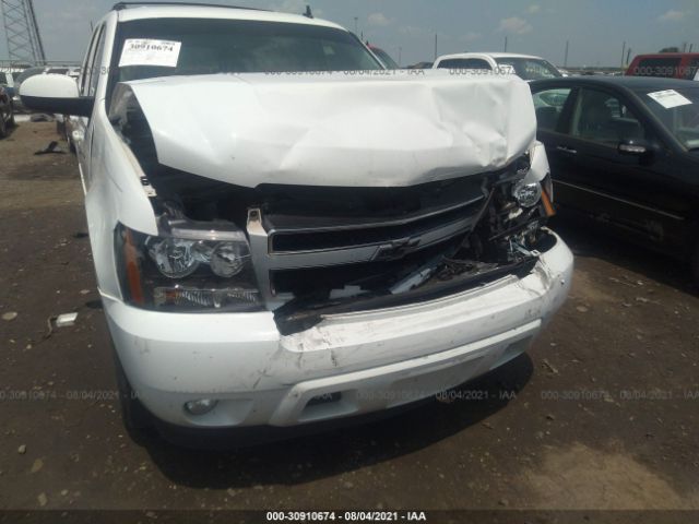 Photo 5 VIN: 1GNSCBE06DR296302 - CHEVROLET TAHOE 