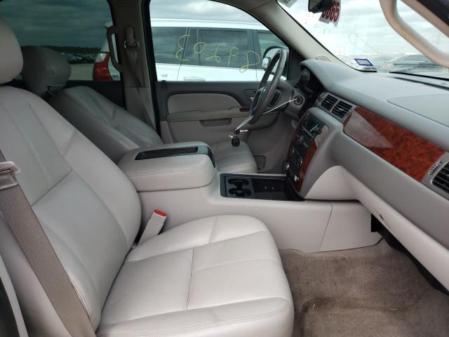 Photo 4 VIN: 1GNSCBE06DR376795 - CHEVROLET TAHOE 