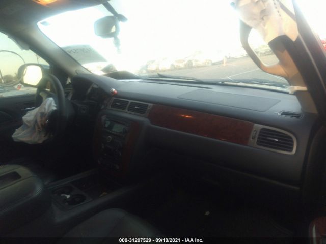 Photo 4 VIN: 1GNSCBE07CR212812 - CHEVROLET TAHOE 