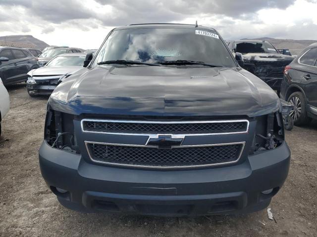 Photo 4 VIN: 1GNSCBE07DR343577 - CHEVROLET TAHOE 