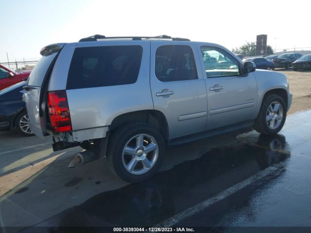 Photo 3 VIN: 1GNSCBE08DR193592 - CHEVROLET TAHOE 