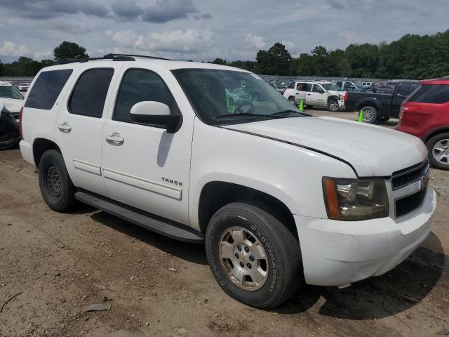 Photo 3 VIN: 1GNSCBE08DR330921 - CHEVROLET TAHOE 