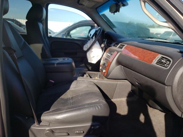 Photo 4 VIN: 1GNSCBE08DR351347 - CHEVROLET TAHOE C150 