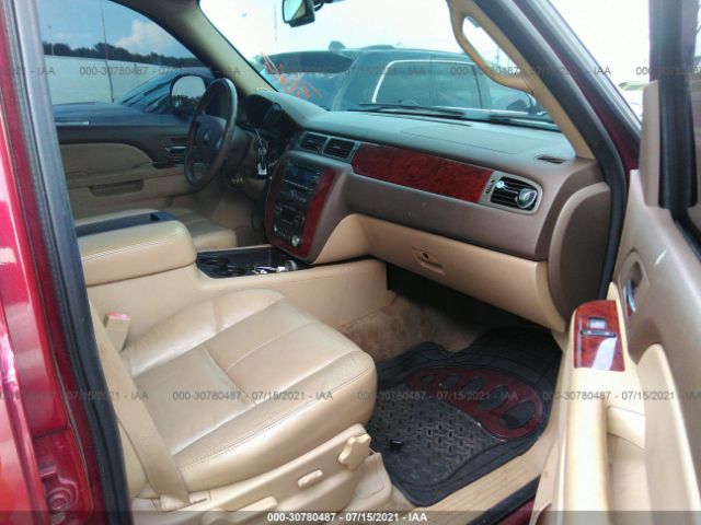 Photo 4 VIN: 1GNSCBE09BR232283 - CHEVROLET TAHOE 