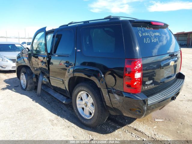 Photo 2 VIN: 1GNSCBE09BR378005 - CHEVROLET TAHOE 