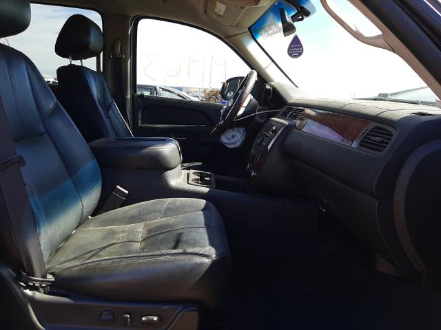 Photo 4 VIN: 1GNSCBE09BR392034 - CHEVROLET TAHOE C150 