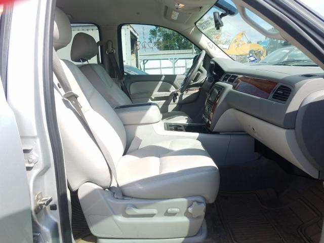 Photo 4 VIN: 1GNSCBE09CR125395 - CHEVROLET TAHOE C150 