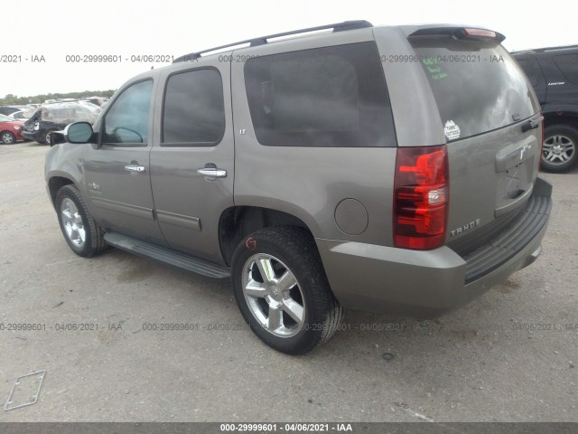 Photo 2 VIN: 1GNSCBE09CR310417 - CHEVROLET TAHOE 