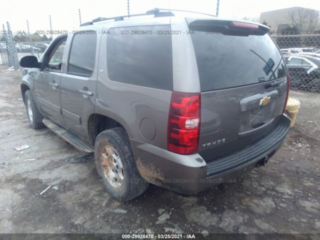 Photo 2 VIN: 1GNSCBE09DR202171 - CHEVROLET TAHOE 