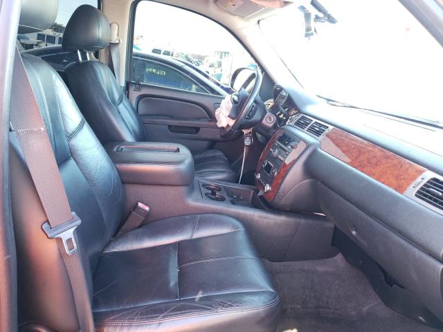 Photo 4 VIN: 1GNSCBE0XBR241445 - CHEVROLET TAHOE C150 