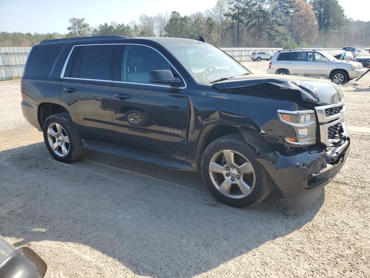 Photo 3 VIN: 1GNSCBKC0GR408644 - CHEVROLET TAHOE 