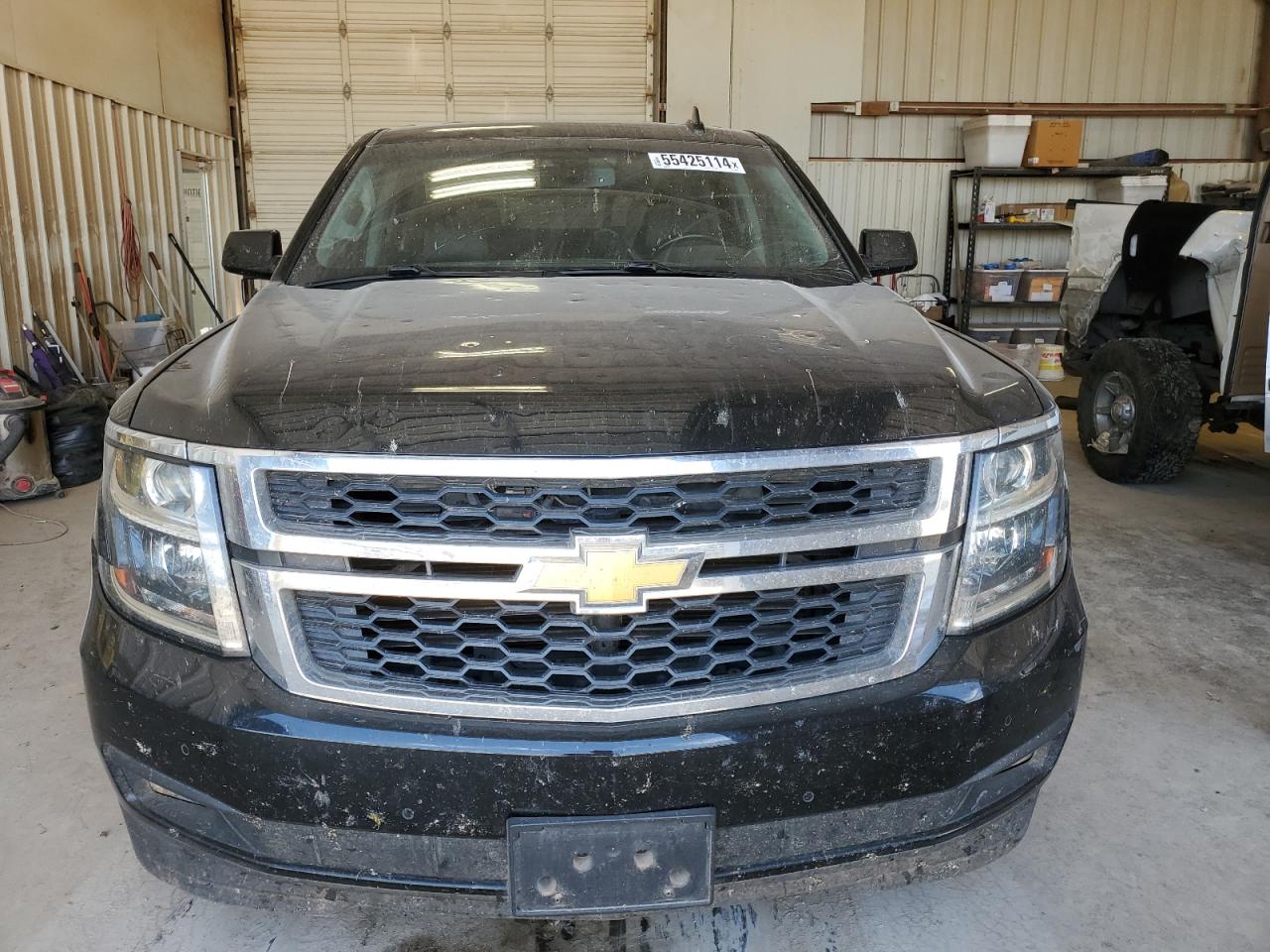 Photo 4 VIN: 1GNSCBKC0JR356651 - CHEVROLET TAHOE 