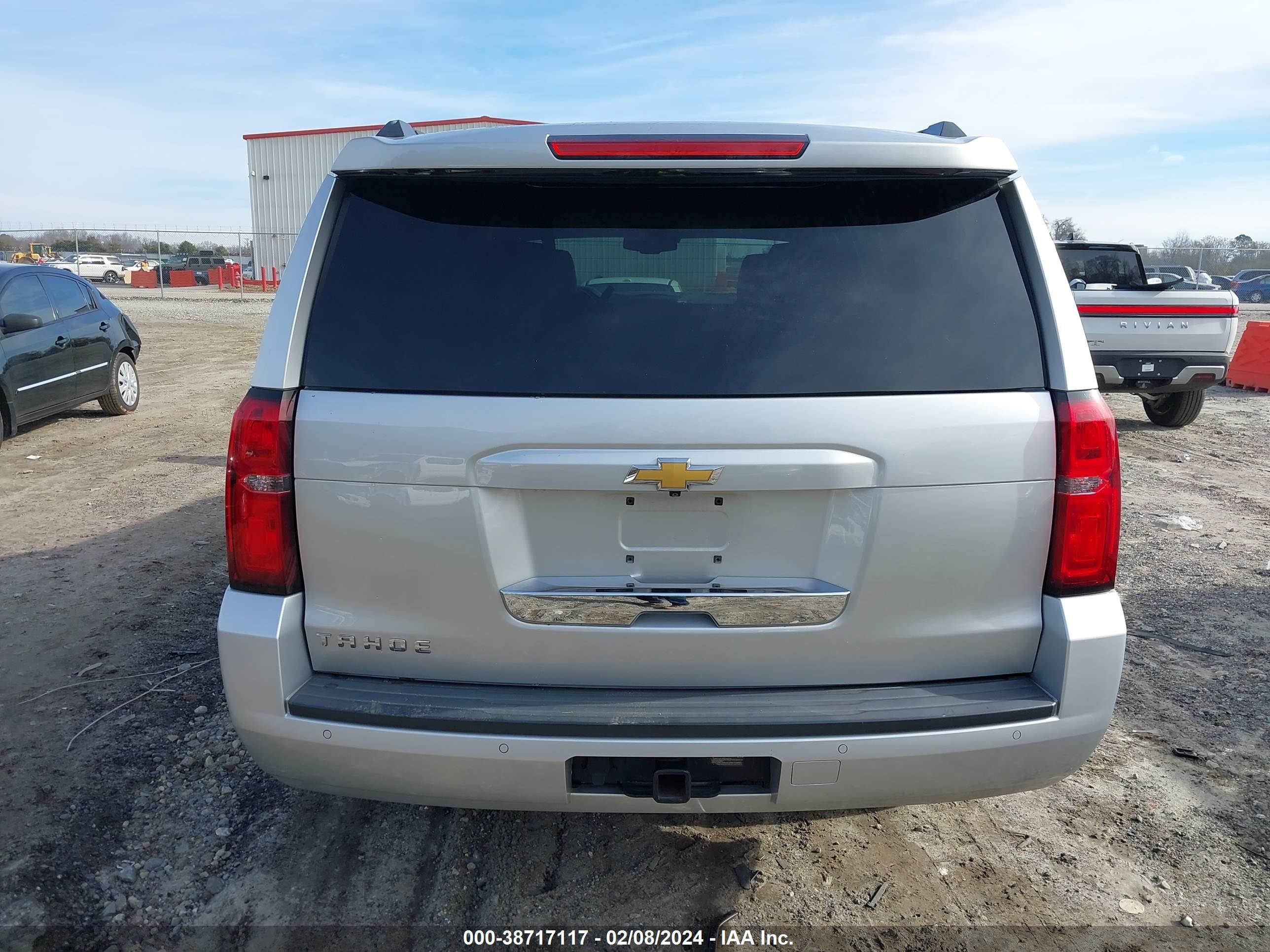 Photo 16 VIN: 1GNSCBKC1FR516155 - CHEVROLET TAHOE 