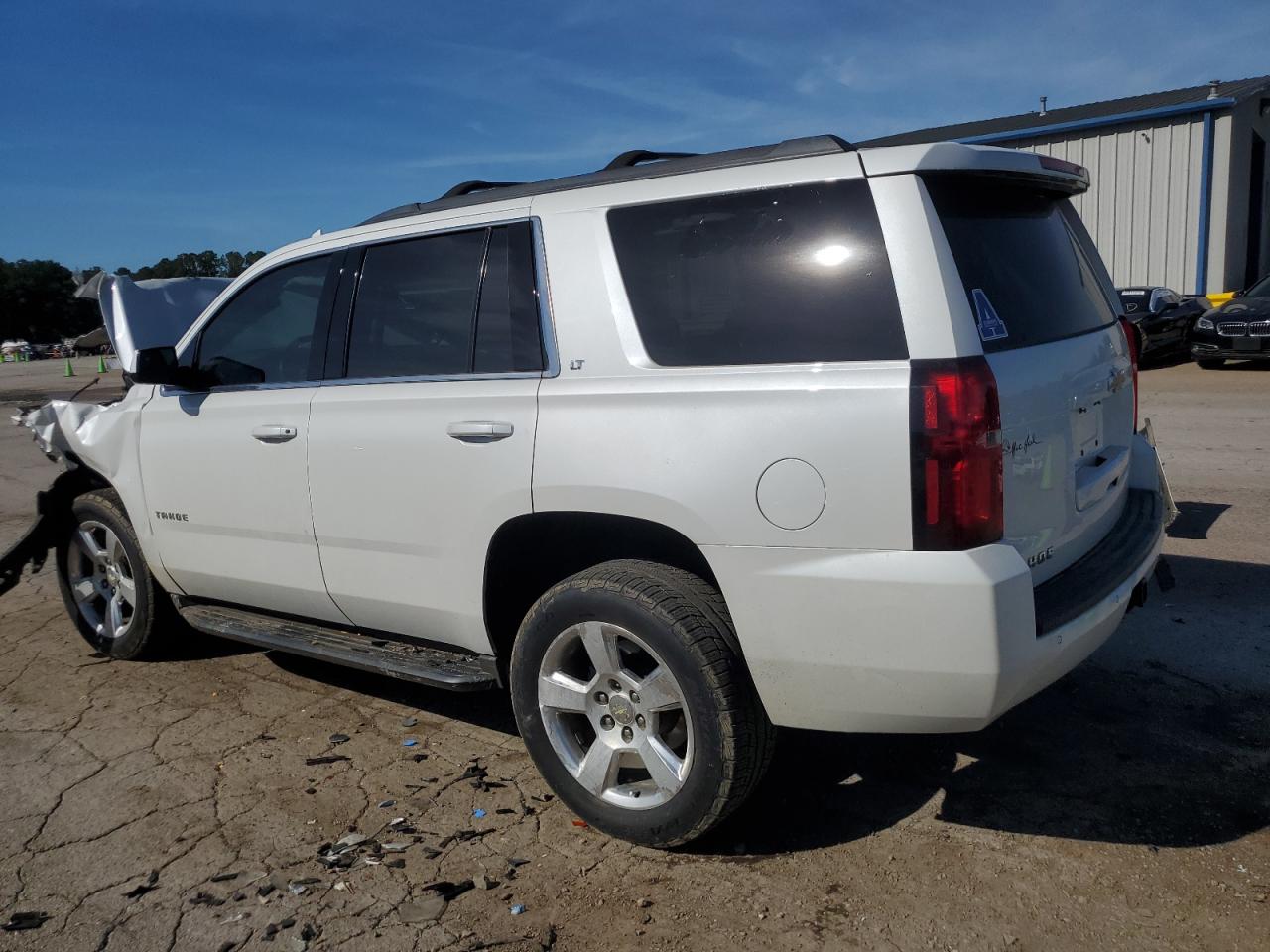 Photo 1 VIN: 1GNSCBKC1JR179723 - CHEVROLET TAHOE 