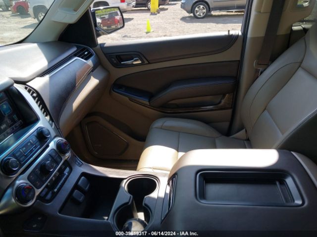 Photo 4 VIN: 1GNSCBKC1JR314358 - CHEVROLET TAHOE 