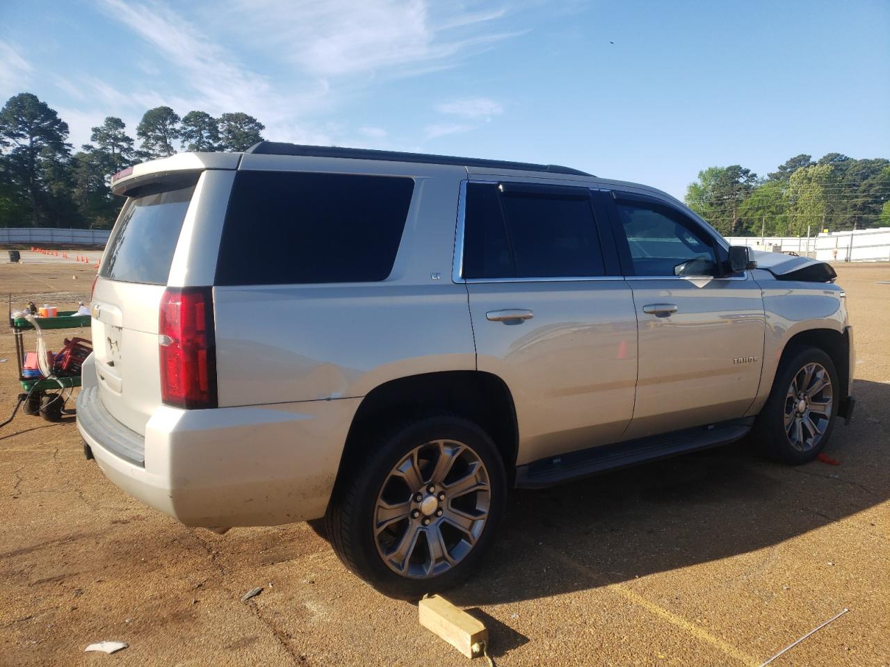 Photo 2 VIN: 1GNSCBKC2GR403686 - CHEVROLET TAHOE 