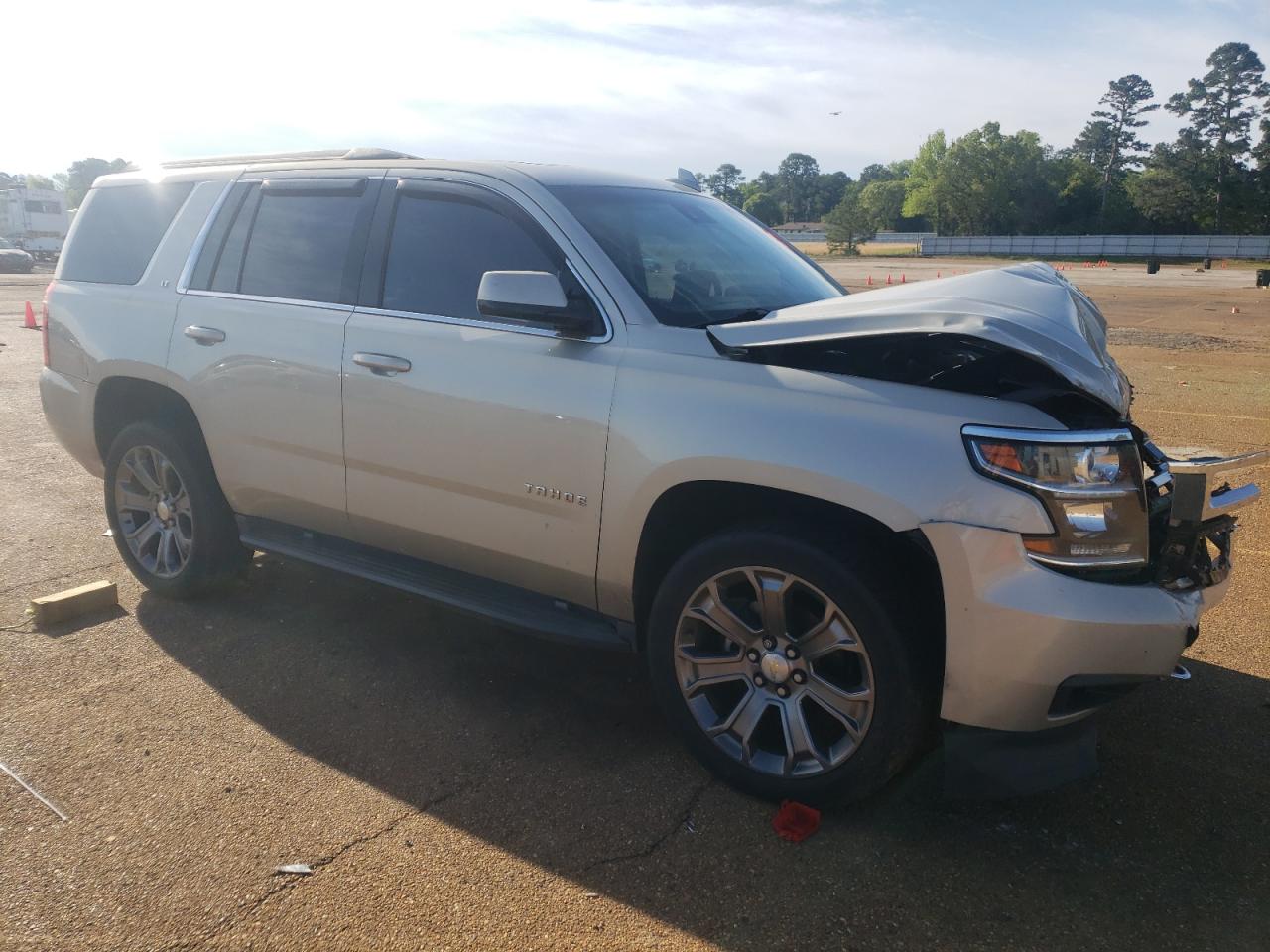 Photo 3 VIN: 1GNSCBKC2GR403686 - CHEVROLET TAHOE 