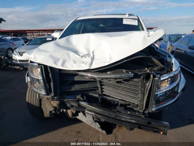 Photo 5 VIN: 1GNSCBKC2JR110927 - CHEVROLET TAHOE 