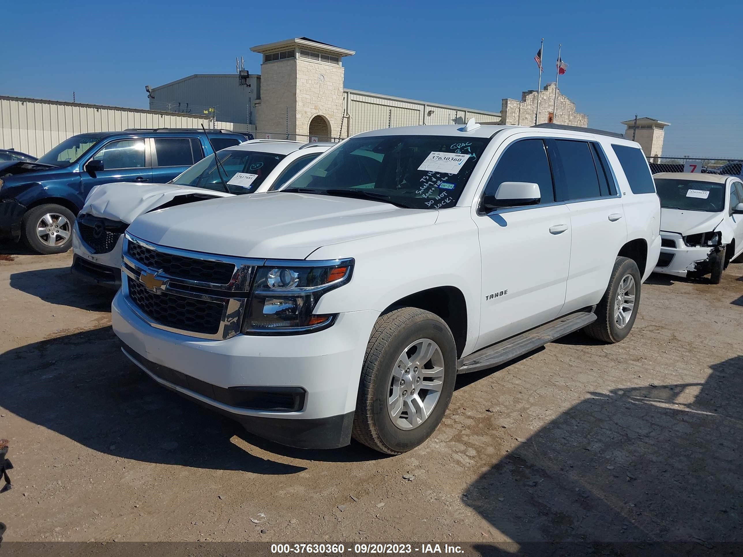 Photo 1 VIN: 1GNSCBKC2LR308071 - CHEVROLET TAHOE 