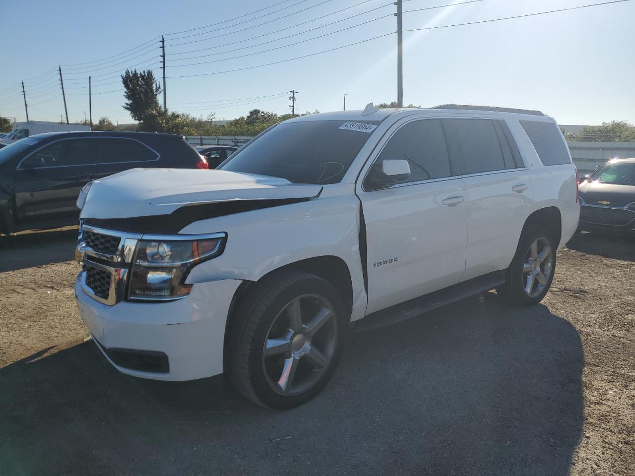 Photo 0 VIN: 1GNSCBKC3HR199465 - CHEVROLET TAHOE 