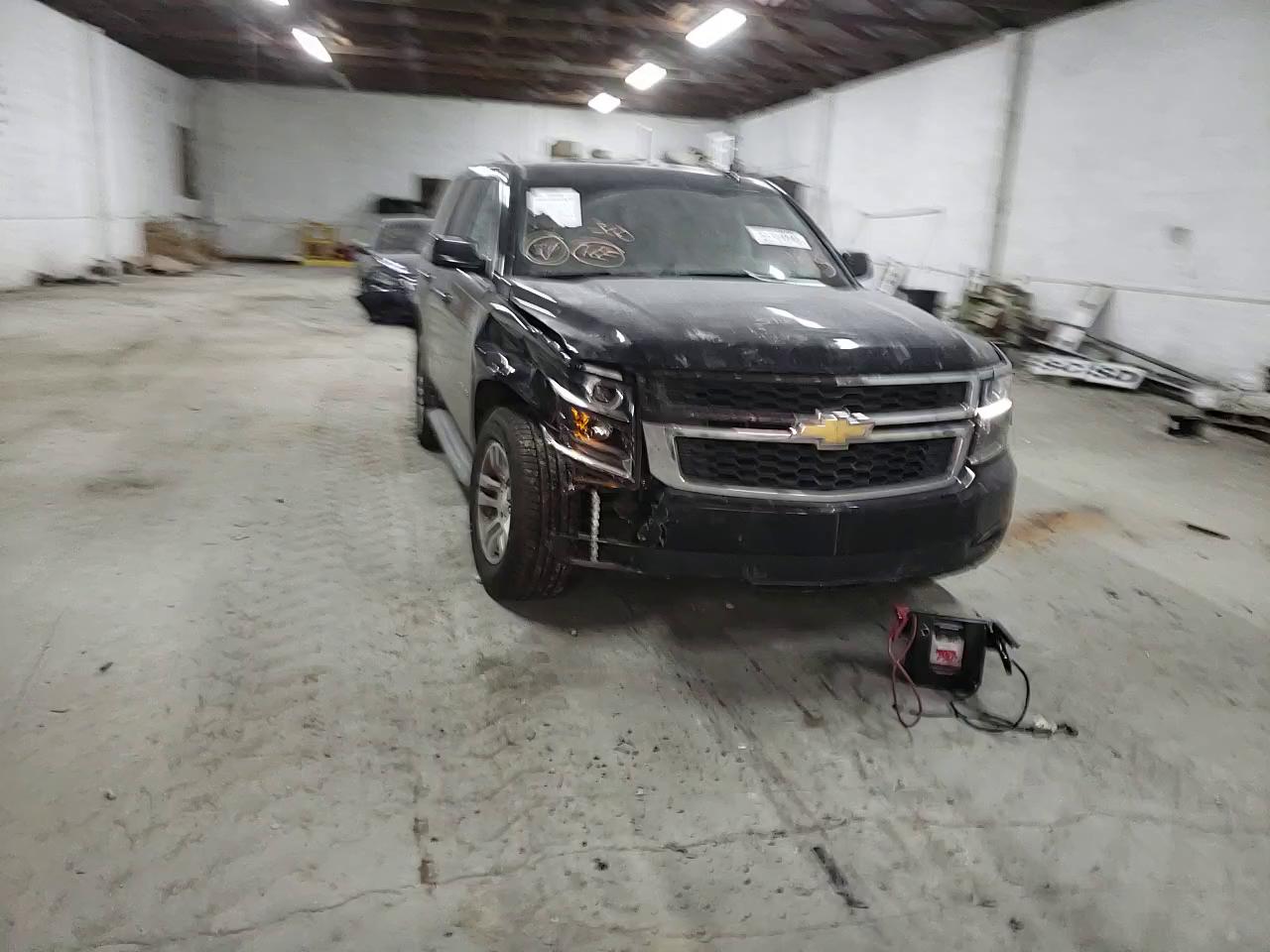 Photo 10 VIN: 1GNSCBKC3HR243254 - CHEVROLET TAHOE C150 