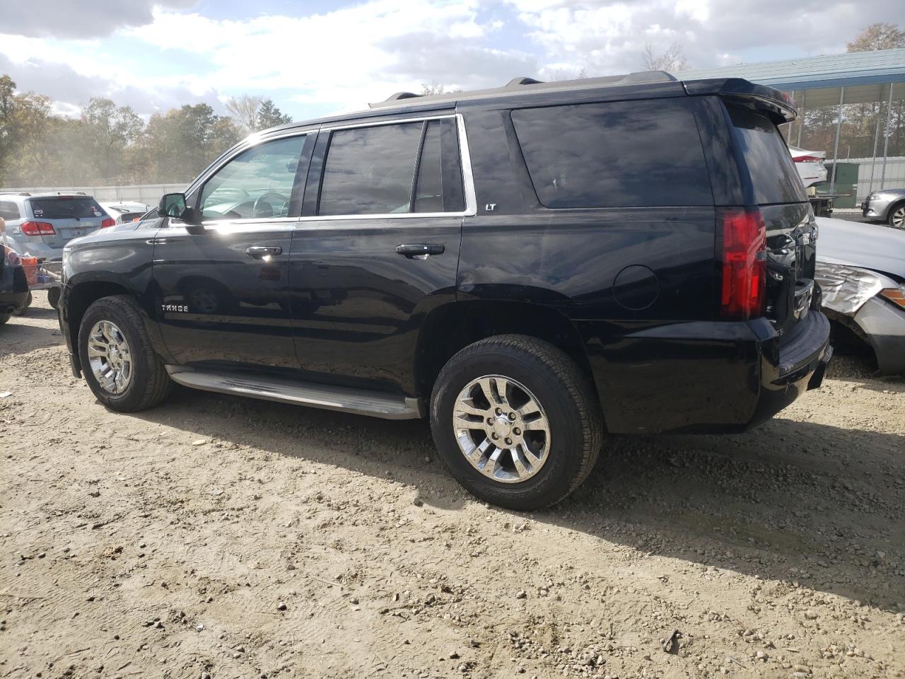 Photo 1 VIN: 1GNSCBKC4FR118762 - CHEVROLET TAHOE 