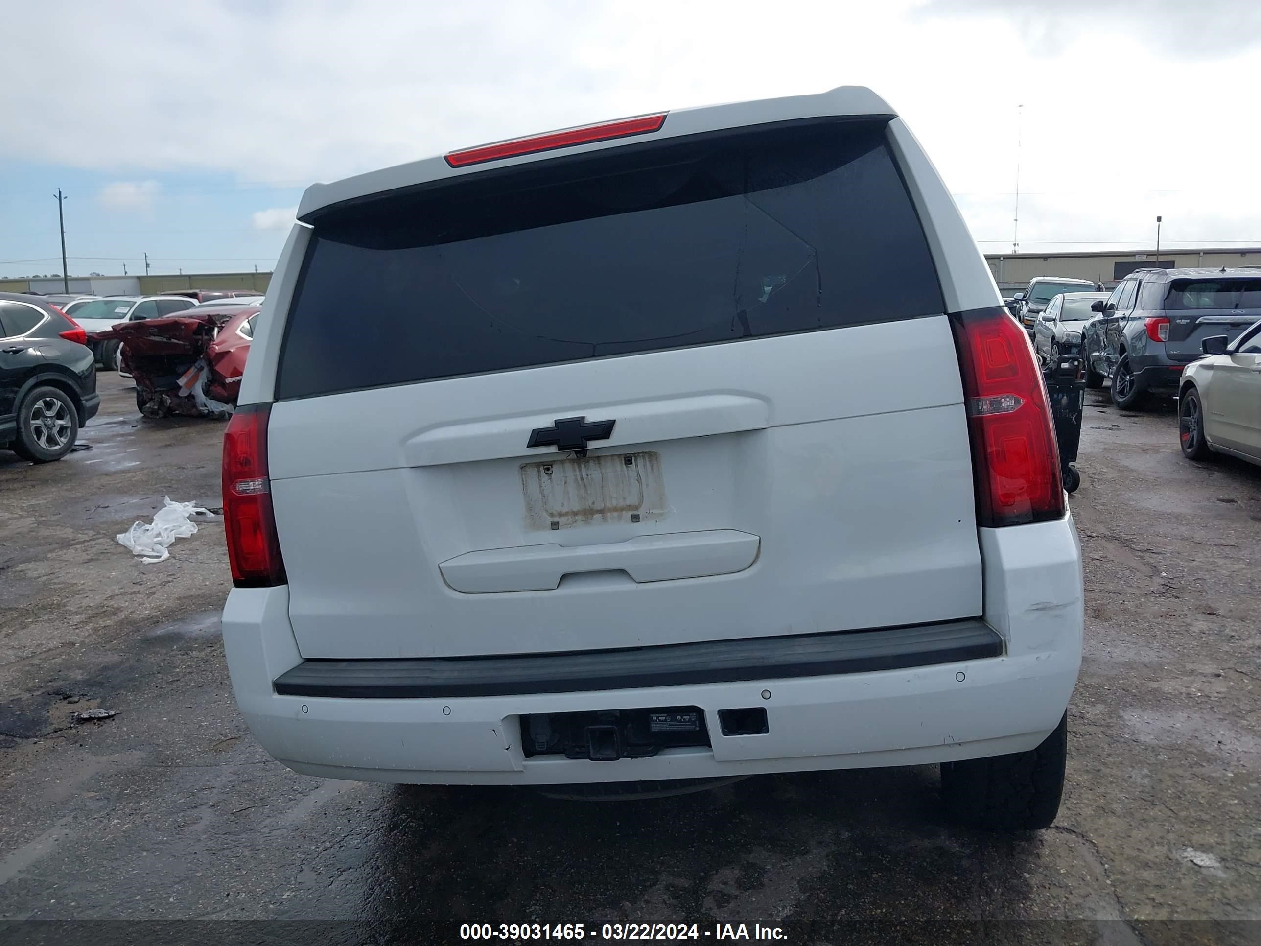 Photo 15 VIN: 1GNSCBKC4HR301274 - CHEVROLET TAHOE 