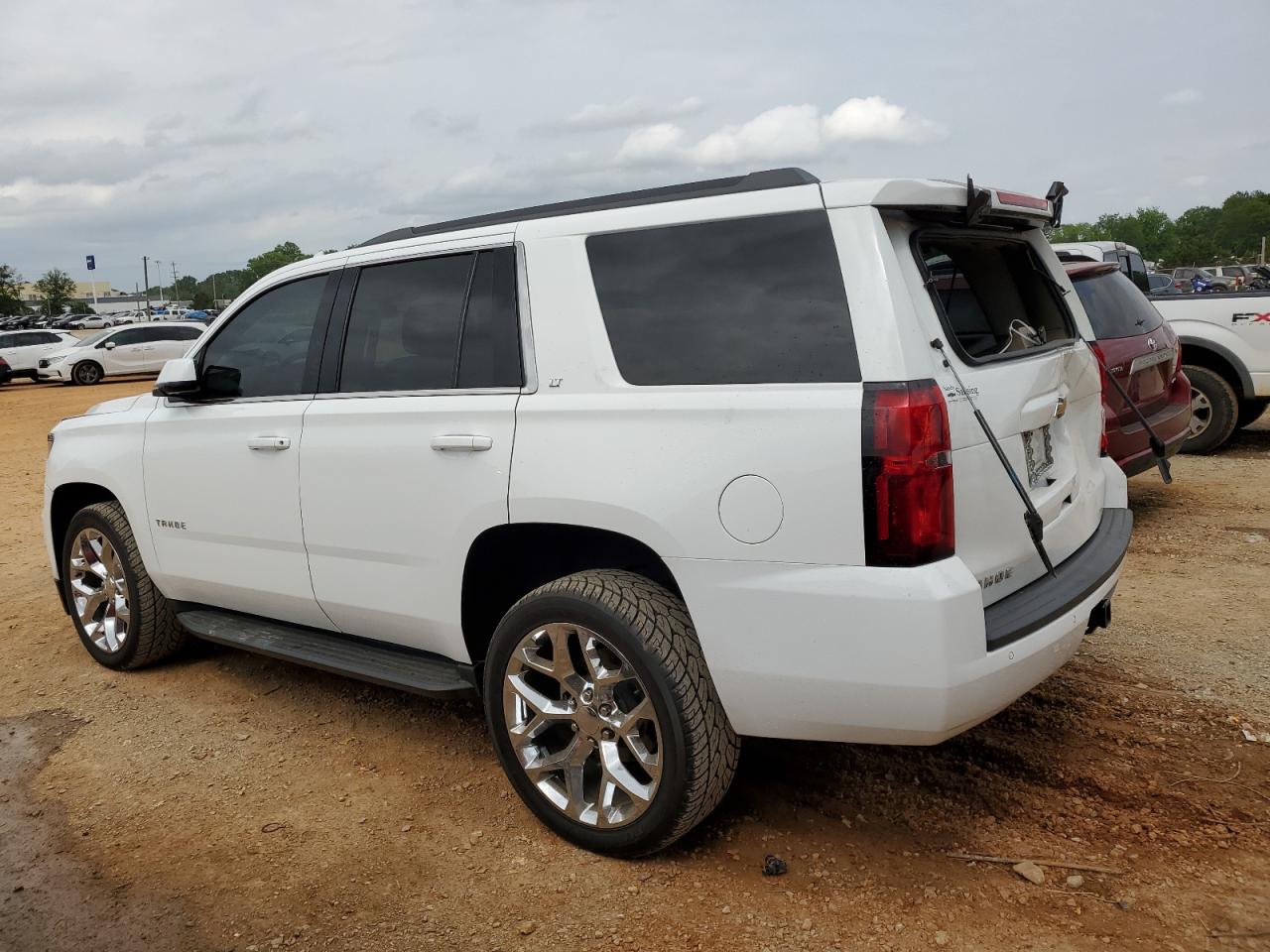 Photo 1 VIN: 1GNSCBKC4LR165513 - CHEVROLET TAHOE 