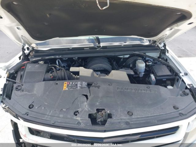 Photo 9 VIN: 1GNSCBKC5KR327941 - CHEVROLET TAHOE 