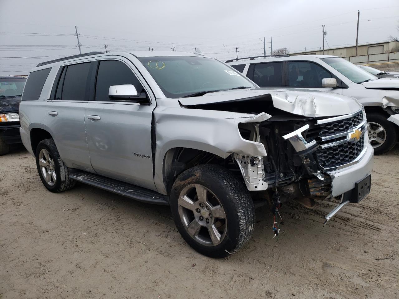 Photo 3 VIN: 1GNSCBKC6HR289970 - CHEVROLET TAHOE 