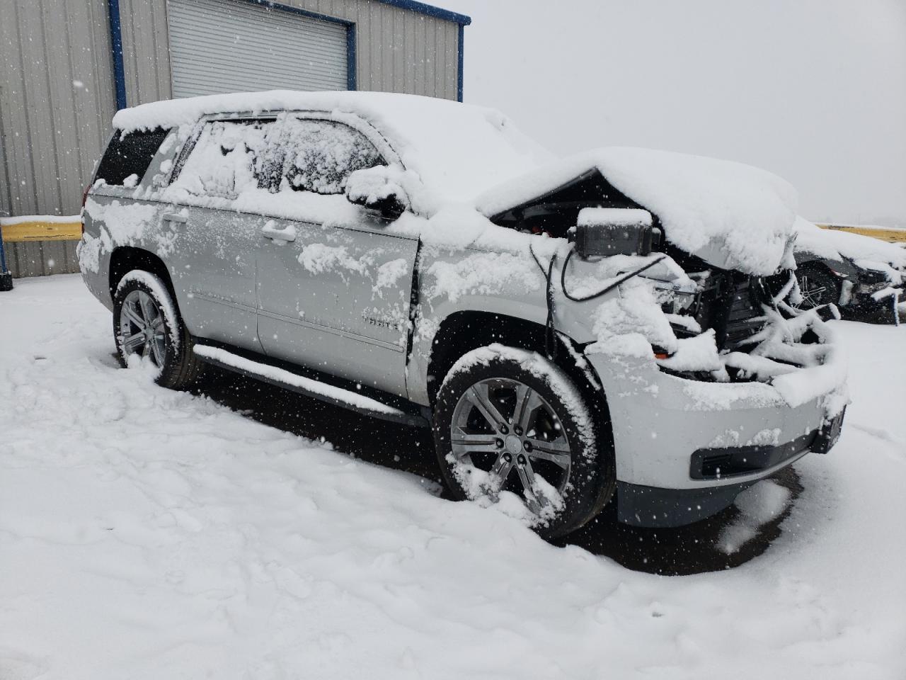 Photo 3 VIN: 1GNSCBKC7HR308493 - CHEVROLET TAHOE 