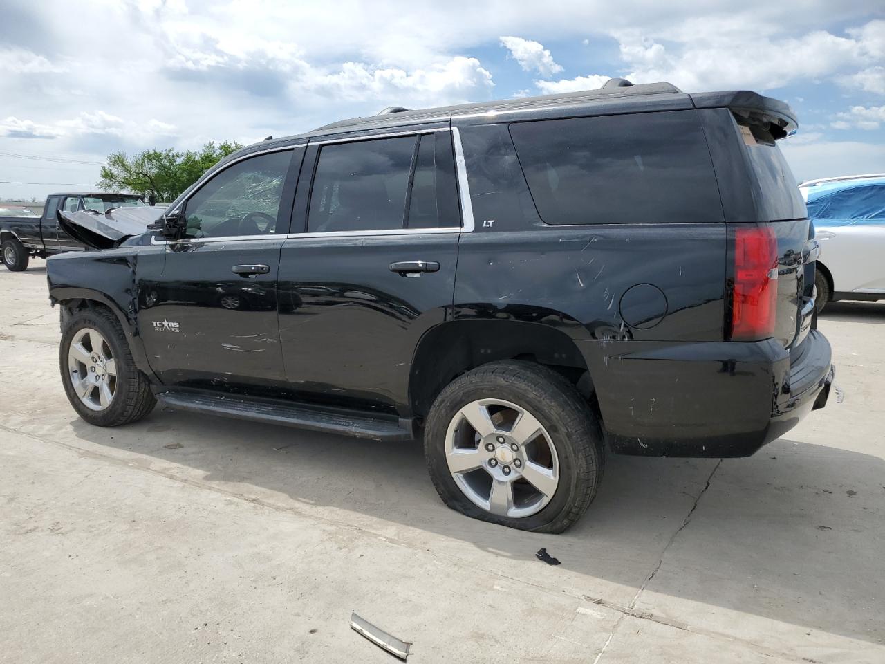 Photo 1 VIN: 1GNSCBKC7JR394247 - CHEVROLET TAHOE 