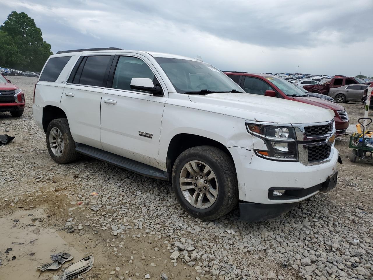 Photo 3 VIN: 1GNSCBKC8GR417818 - CHEVROLET TAHOE 