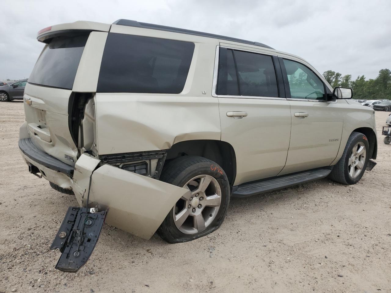 Photo 2 VIN: 1GNSCBKC8GR479624 - CHEVROLET TAHOE 