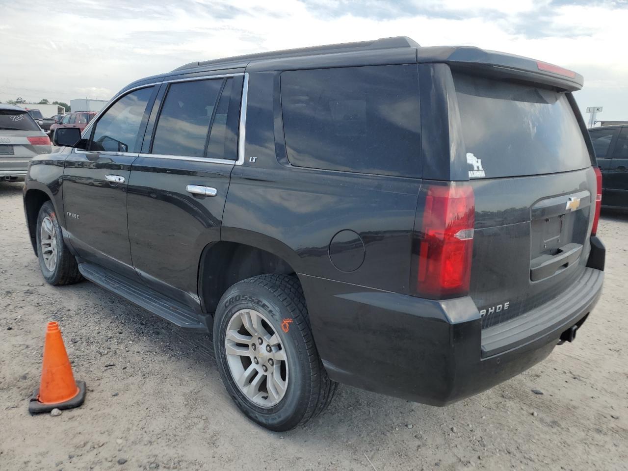 Photo 1 VIN: 1GNSCBKC8HR181771 - CHEVROLET TAHOE 