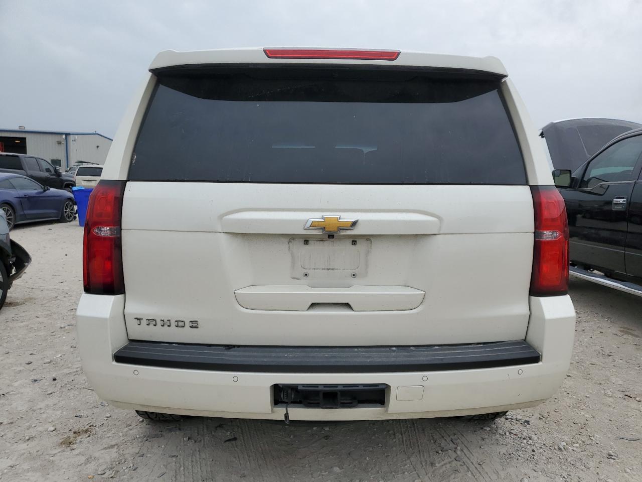 Photo 5 VIN: 1GNSCBKC9FR151370 - CHEVROLET TAHOE 