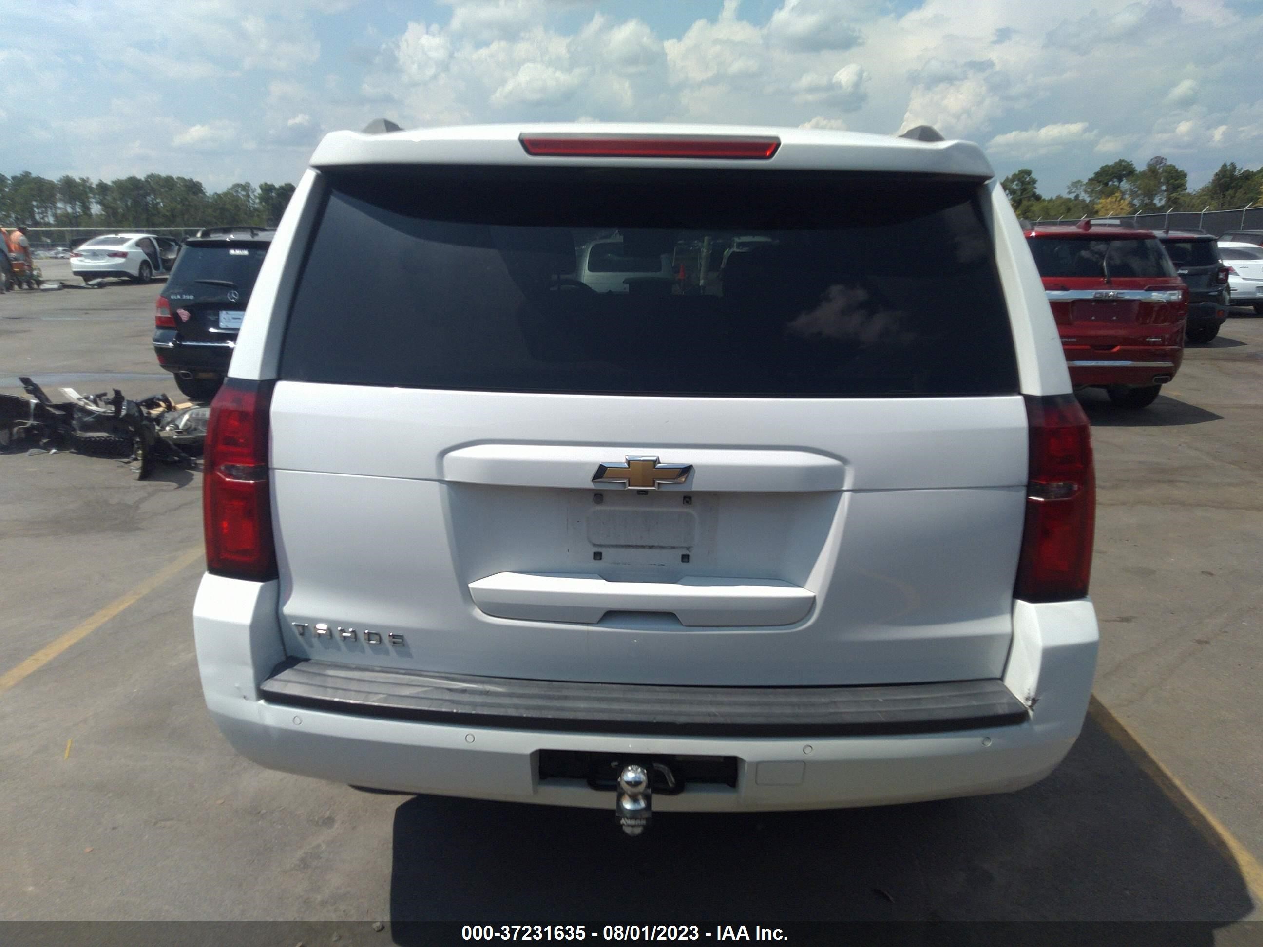 Photo 15 VIN: 1GNSCBKCXJR168025 - CHEVROLET TAHOE 