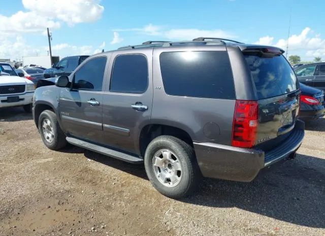 Photo 2 VIN: 1GNSCCE00BR135494 - CHEVROLET TAHOE 