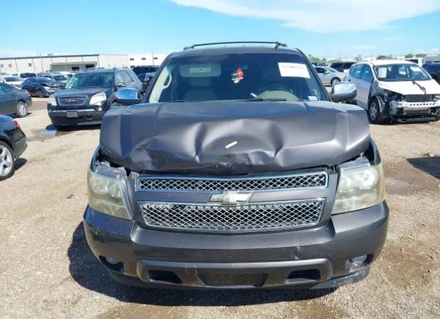 Photo 5 VIN: 1GNSCCE00BR135494 - CHEVROLET TAHOE 