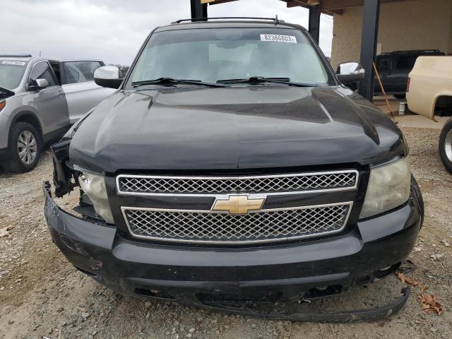 Photo 4 VIN: 1GNSCCE00BR393496 - CHEVROLET TAHOE 