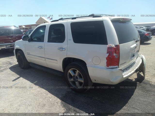 Photo 2 VIN: 1GNSCCE02BR397758 - CHEVROLET TAHOE 