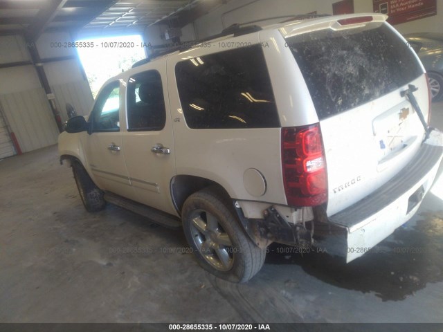 Photo 2 VIN: 1GNSCCE02CR159927 - CHEVROLET TAHOE 