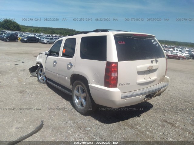 Photo 2 VIN: 1GNSCCE02CR325895 - CHEVROLET TAHOE 